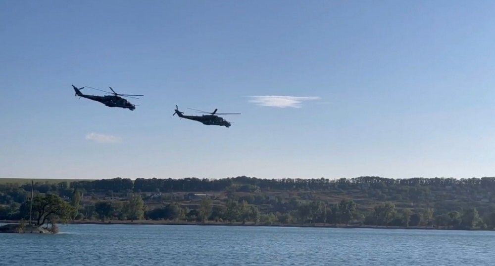 В Пятигорском заливе прошли показательные полеты боевых вертолетов